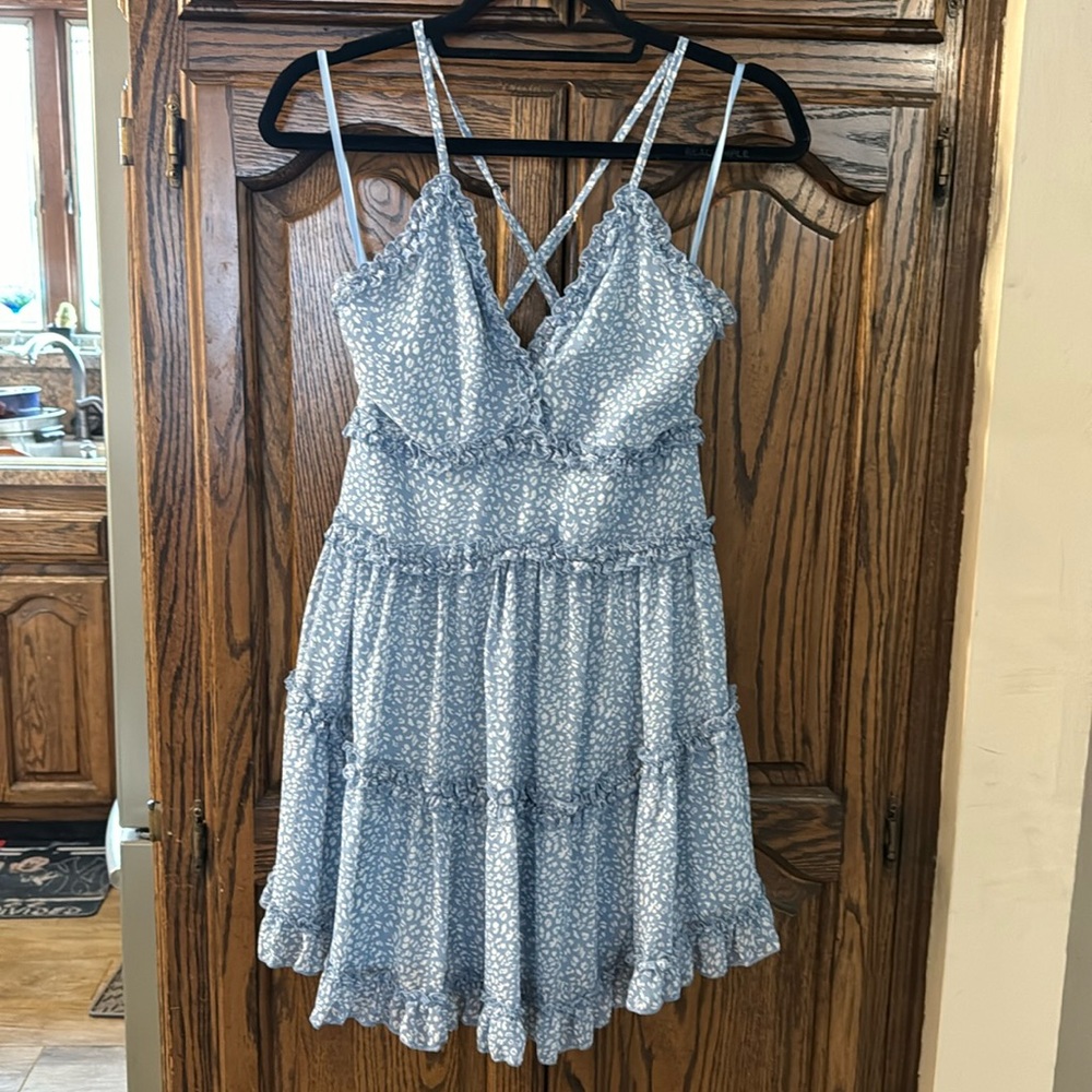 EUC!⭐️⭐️ Saints & Secrets spaghetti strap dress, size S, light blue
